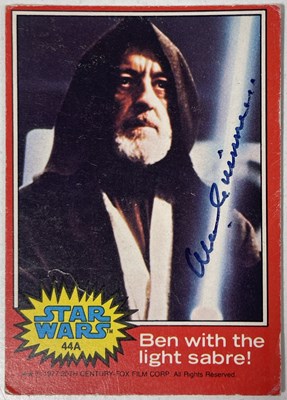 Lot 138B - STAR WARS INTEREST - ORIGINAL 1977 COLLECTORS CARD SIGNED BY ALEC GUINNESS.