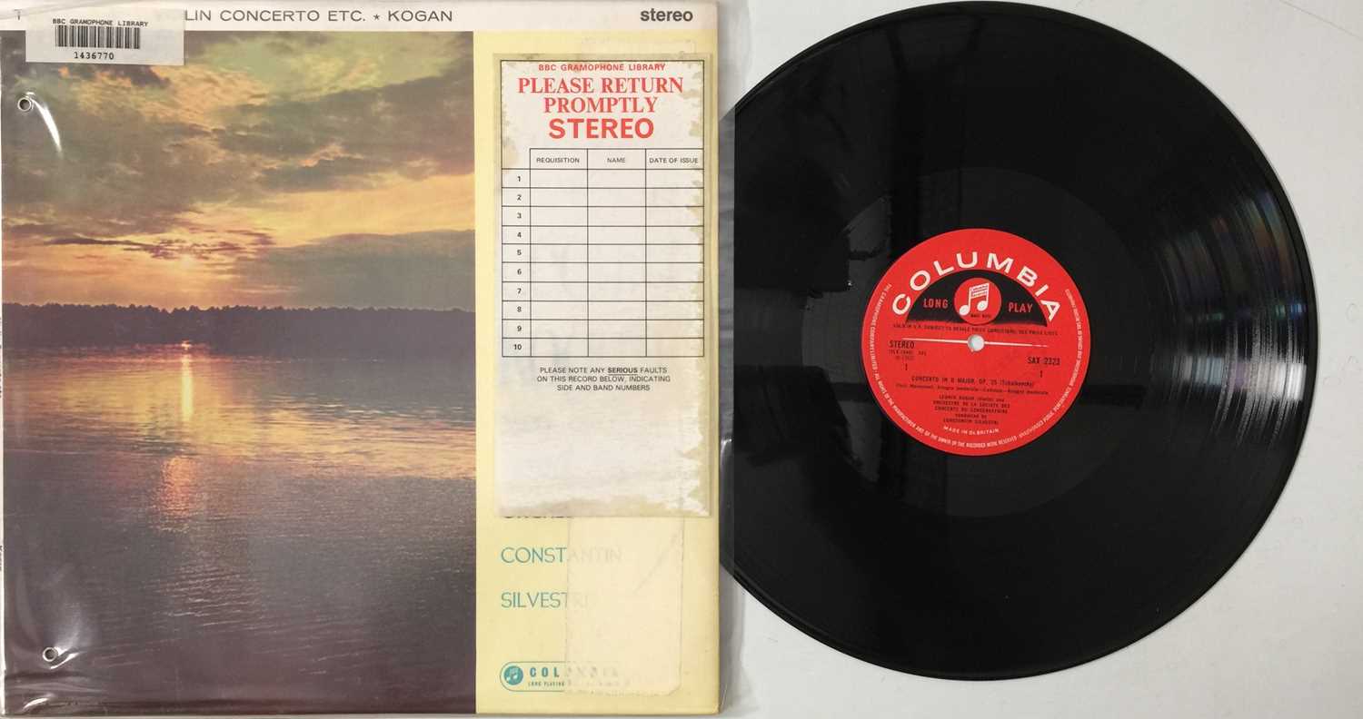 Lot 103 - LEONID KOGAN - TCHAIKOVSKY CONCERTO IN D MAJOR LP (SECOND UK STEREO PRESSING - COLUMBIA SAX 2323)