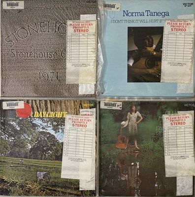 Lot 123 - RCA VICTOR - 1971 UK PRESSING RARITIES (ROCK/FOLK)