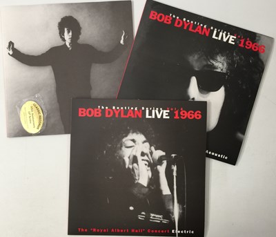 Lot 607 - BOB DYLAN - LIVE 1966 LP BOX SET (BOOTLEG SERIES VOL.4 - CK2-65759-1)