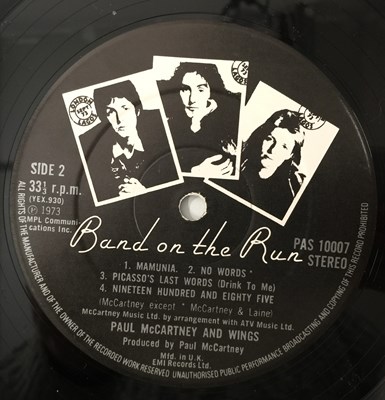 Lot 670 - PAUL McCARTNEY & WINGS - BAND ON THE RUN LP