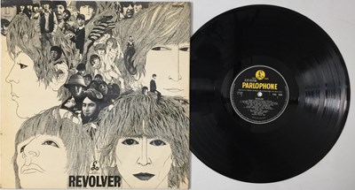 Lot 926 - THE BEATLES - REVOLVER LP (PMC 7009 - MONO FIRST PRESS - WITHDRAWN MIX)