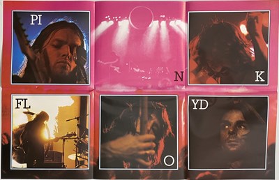 Lot 927 - PINK FLOYD - THE DARK SIDE OF THE MOON LP (UK COMPLETE SOLID TRIANGLE - SHVL 804)