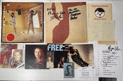 Lot 247 - POP / ROCK AND PUNK AUTOGRAPHS INC GRAHAM PARKER.