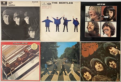 Lot 1194 - THE BEATLES - LP PACK INC EXPORT LET IT BE.