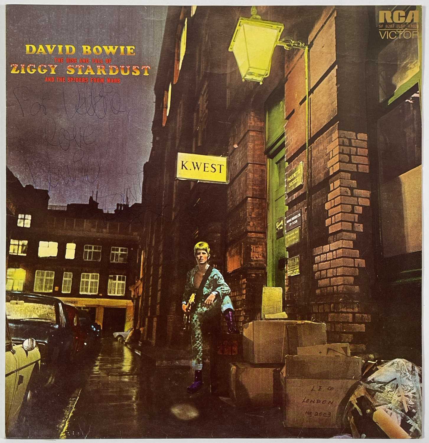 Lot 368 - DAVID BOWIE - SIGNED ZIGGY STARDUST LP.