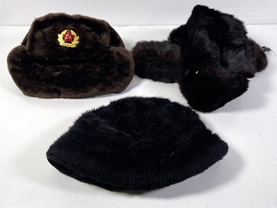 Lot 43 - MARTIN'S HATS - RUSSIAN/MILITARY.