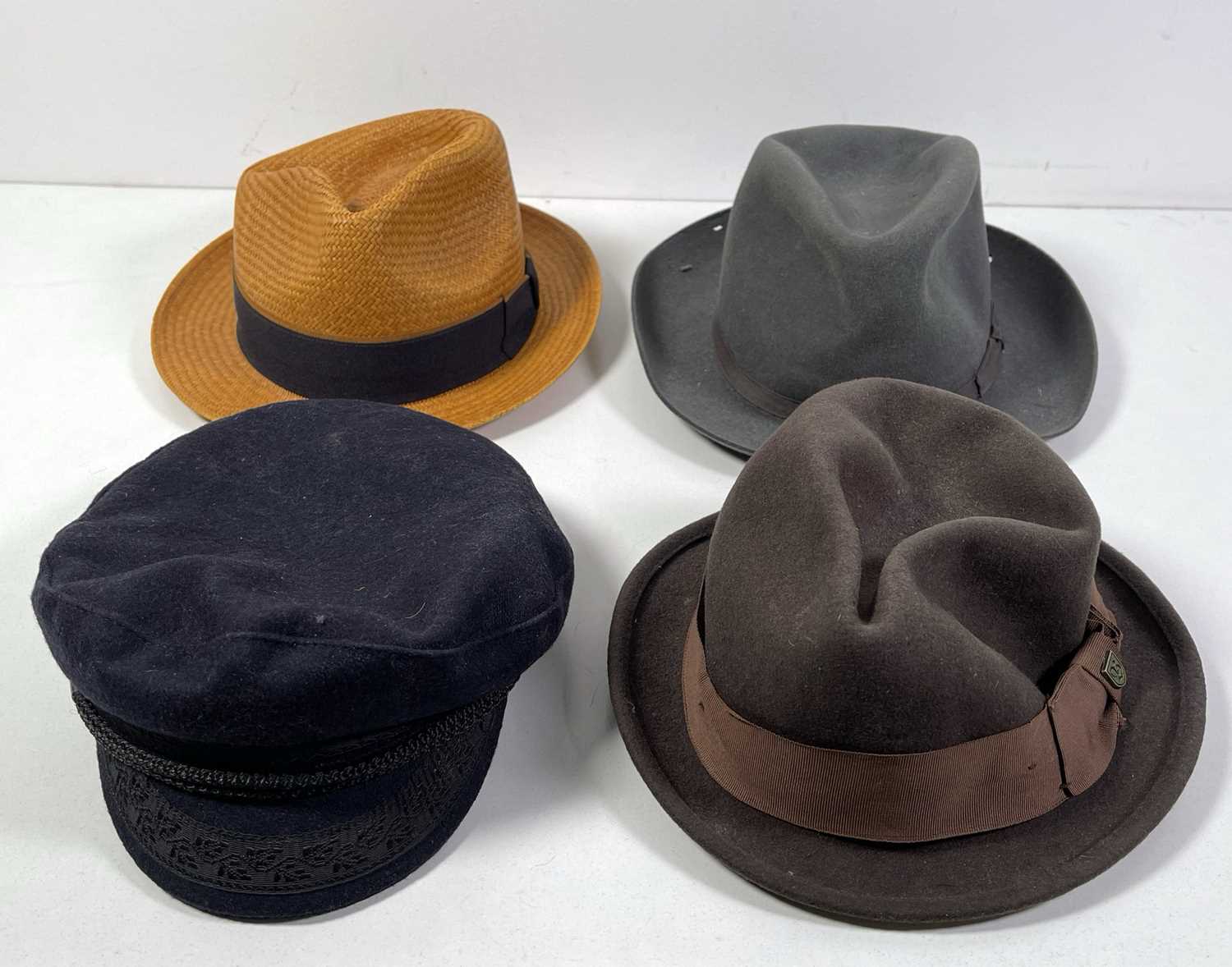 Lot 44 - MARTIN'S HATS.