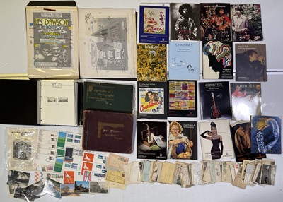 Lot 9 - VARIOUS COLLECTABLES.