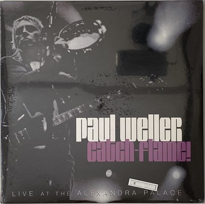 Lot 66 - PAUL WELLER - CATCH FLAME! LP (VVR 1039391)