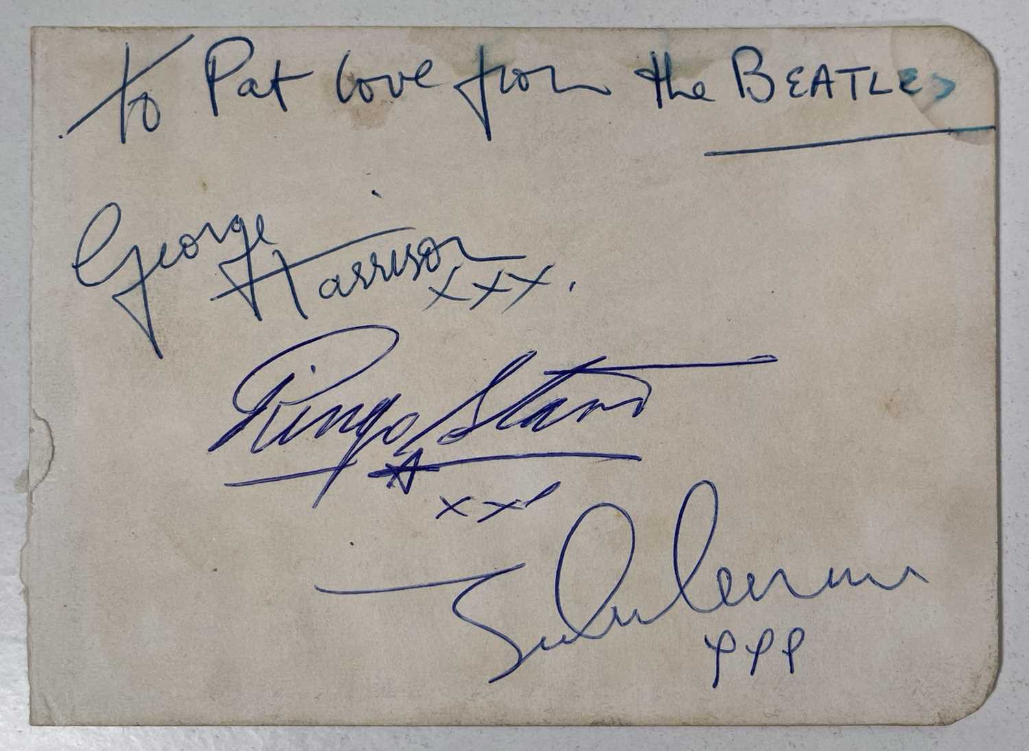 Lot 318 - THE BEATLES - CARD AUTOGRAPHED BY GEORGE