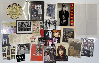 Lot 157 - THE BEATLES MEMORABILIA ITEMS.