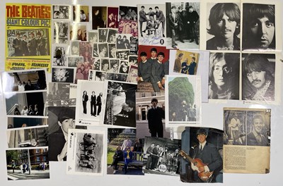 Lot 199 - THE BEATLES - FAN TAKEN PHOTOS /POSTERS AND MORE.