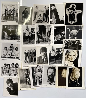 Lot 291 - THE BEATLES - PRESS/PROMO PHOTOS INC EARLY SHOTS OF BAND ON STAGE.