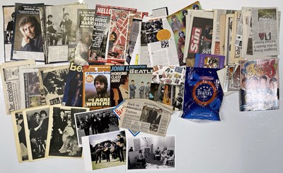 Lot 194 - THE BEATLES - ASSORTED MEMORABILIA.