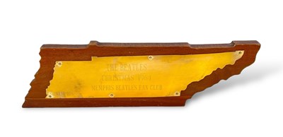 Lot 209 - THE BEATLES - FAN CLUB PLAQUE.