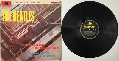 Lot 160 - THE BEATLES - PLEASE PLEASE ME LP (PMC 1202 - MONO THIRD PRESS - 33 1/3)