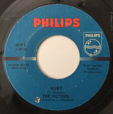 Lot 21 - THE VICTORS - HURT/ NOT ONLY A GIRL KNOWS 7" (US NORTHERN - PHILIPS - 40475)