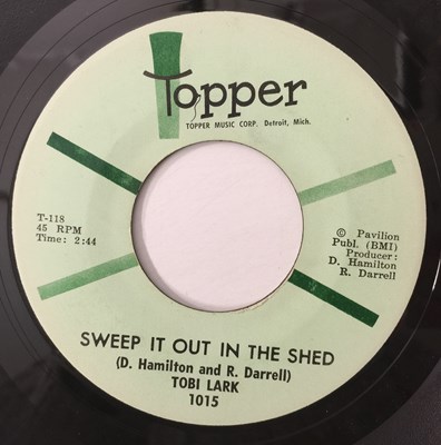 Lot 24 - TOBI LARK - CHALLENGE MY LOVE/ SWEEP IT OUT IN THE SHED 7" (US NORTHERN - TOPPER - 1015)