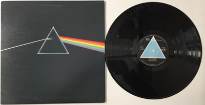Lot 4 - PINK FLOYD - THE DARK SIDE OF THE MOON LP (UK COMPLETE SOLID TRIANGLE - SHVL 804)