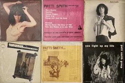 Lot 676 - PATTI SMITH - LP PACK