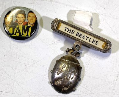 Lot 393 - THE BEATLES - MUSIC MEMORABILIA.