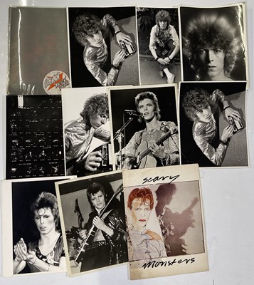 Lot 426 - DAVID BOWIE - MEMORABILIA INC PRESS PACK FOR SCARY MONSTERS / PROMO PHOTOS.