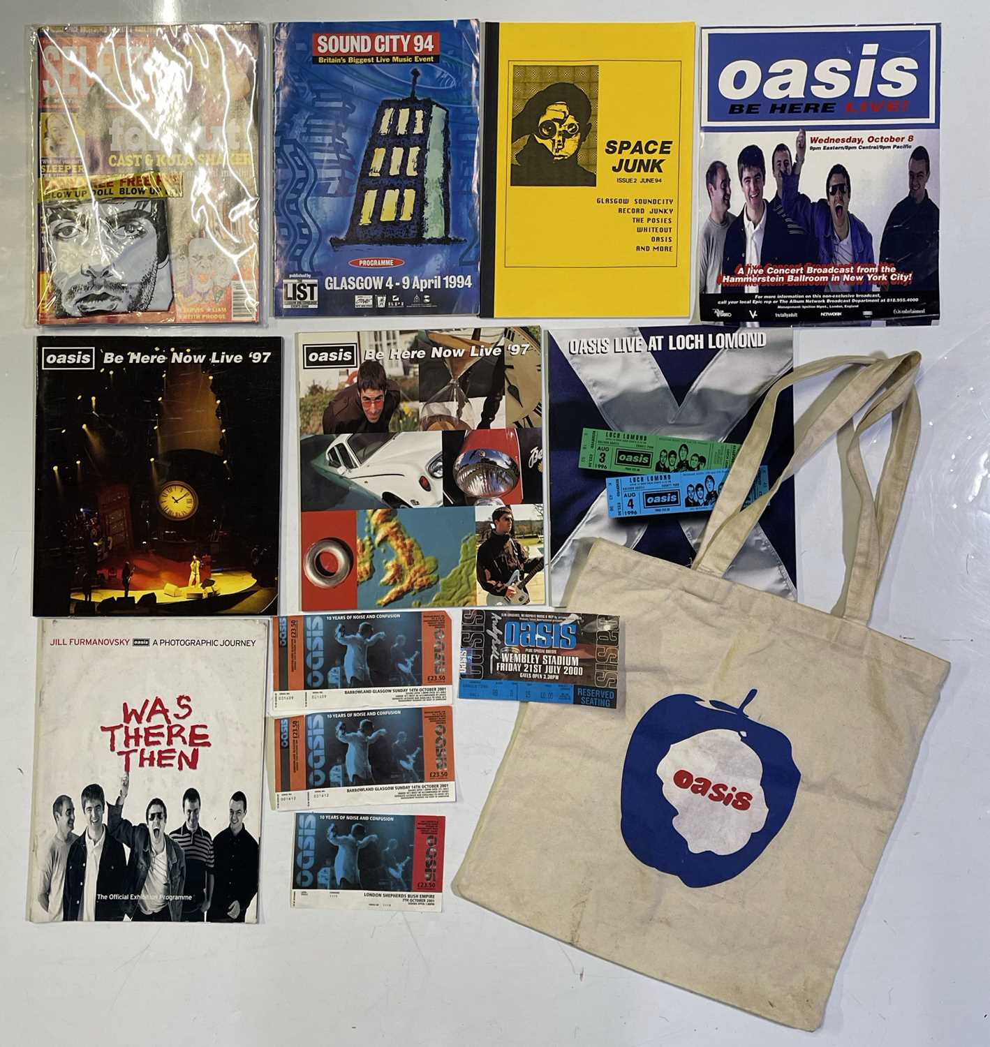 Oasis Programme Ebay Lot 526 - OASIS - TICKETS / PROGRAMMES AND MERCHANDISE.