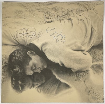 Lot 542 - THE SMITHS - FULLY SIGNED 'THIS CHARMING MAN' 12".