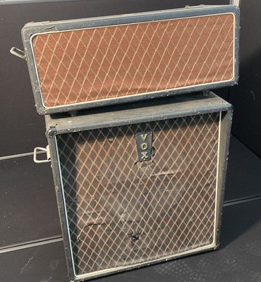 Lot 4 - Vox V125 Bass Amplifier and Speaker - lot 4