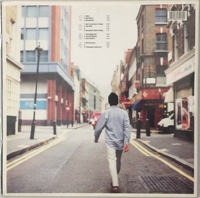 Lot 1068 - OASIS - (WHAT'S THE STORY) MORNING GLORY? (UK ORIGINAL - CRE LP 189)