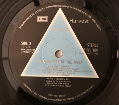 Lot 998 - PINK FLOYD - THE DARK SIDE OF THE MOON LP (UK SOLID TRIANGLE - SHVL 804)