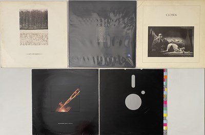 Lot 1009 - JOY DIVISION/ NEW ORDER - LP/ 12" PACK