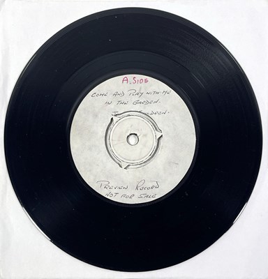 Lot 55 - JOHN'S CHILDREN - COME AND PLAY WITH ME IN THE GARDEN/ SARA CRAZY CHILD 7" (UK TEST PRESSING - SNB 001)