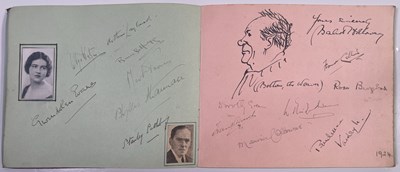 Lot 293 - GOLF INTEREST - EARLY 20TH C AUTOGRAPH BOOK WITH SAMUEL RYDER SIGNATURE AND MANY MORE.