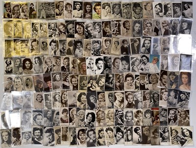 Lot 82 - 500+ VINTAGE  FILM STAR POSTCARDS.