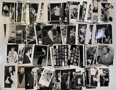 Lot 258 - LIZA MINELLI - LARGE COLLECTION OF PRESS PHOTOGRAPHS.