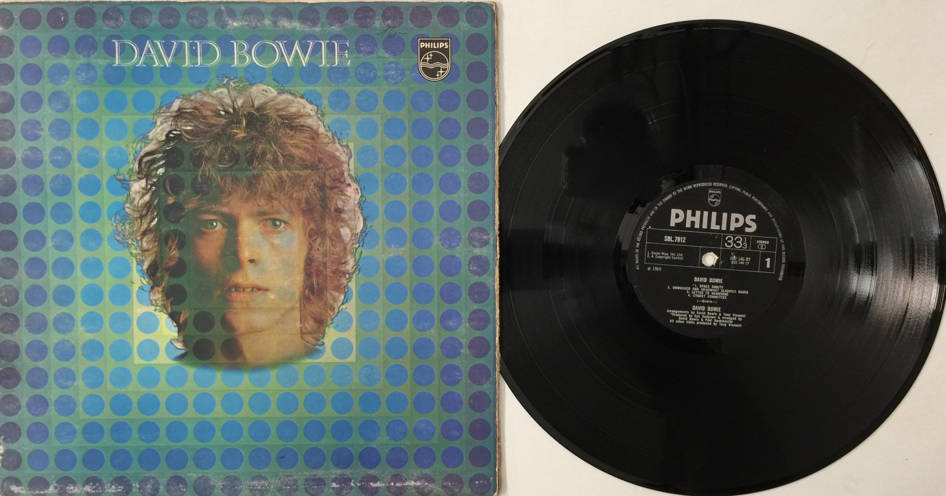 Lot 23 - DAVID BOWIE - DAVID BOWIE LP (ORIGINAL UK