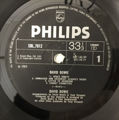 Lot 23 - DAVID BOWIE - DAVID BOWIE LP (ORIGINAL UK PHILIPS PRESSING - SBL 7912)