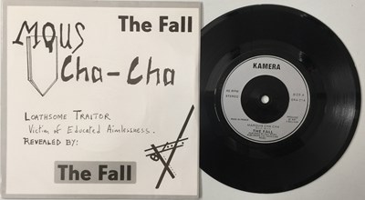 Lot 86 - THE FALL - MARQUIS CHA-CHA/ ROOM TO LIVE 7" (UK - KAMERA RECORDS - ERA 014)