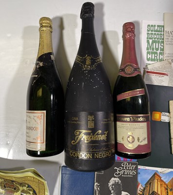 Lot 11 - ASSORTED ANTIQUES AND COLLECTABLES INC - VINTAGE MOET.