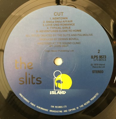 Lot 50 - THE SLITS - CUT LP (UK ORIGINAL - SIGNED INNER SLEEVE- ISLAND - ILPS 9573)