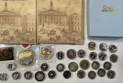 Lot 65 - COINS / CROWN / MEDALS SETS.