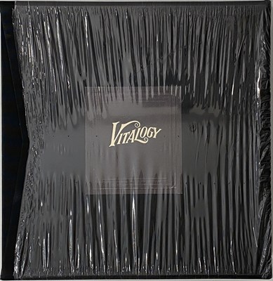 Lot 199 - PEARL JAM - VS. / VITALOGY BOX SET (88697 84307 2)