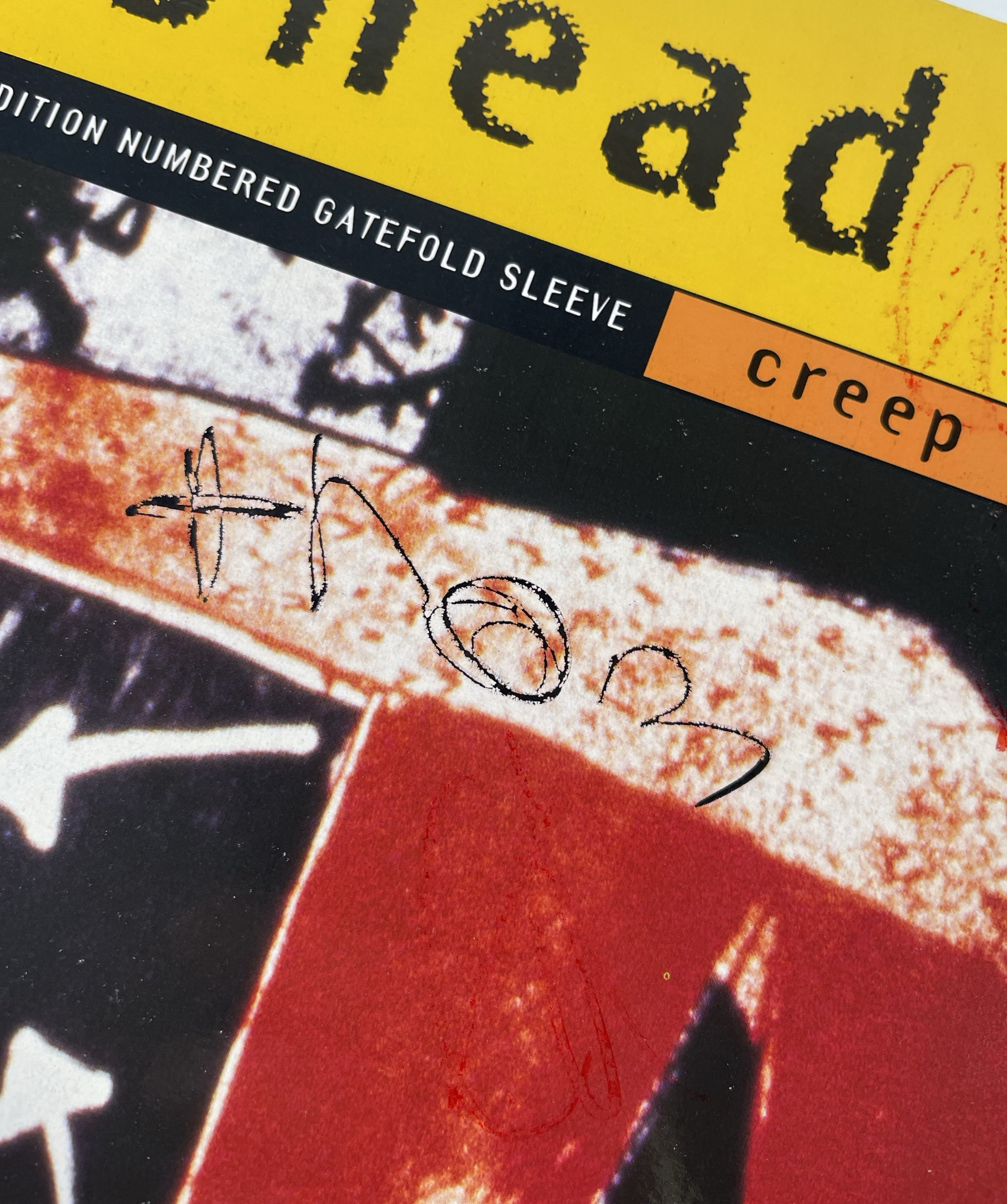 Radiohead Core Lot 399 - RADIOHEAD - MULTI SIGNED CREEP EP.