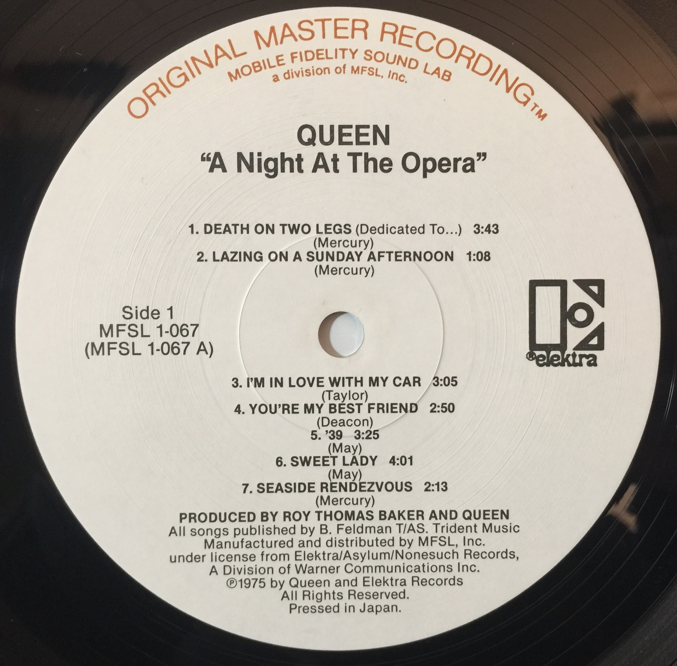 a night at the opera original vinyl