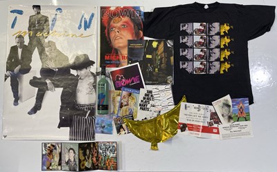 Lot 441 - DAVID BOWIE - MEMORABILIA INC PROMO ITEMS.