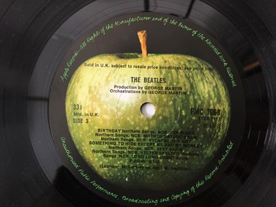 Lot 285 - THE BEATLES - WHITE ALBUM LP (MONO/ STEREO