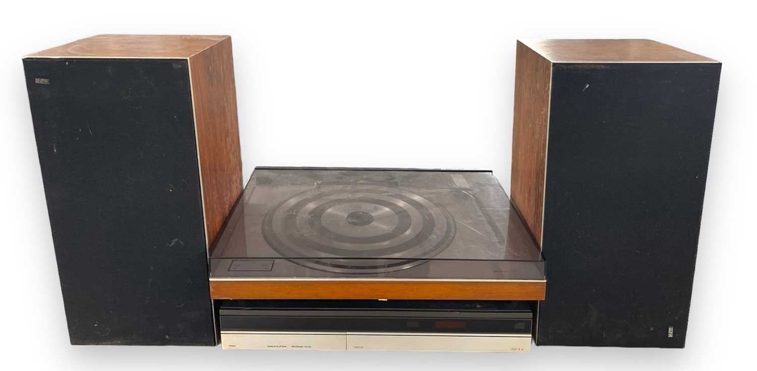 Lot 12 - BANG & OLUFSEN HIFI EQUIPMENT.
