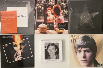 Lot 554 - DAVID BOWIE - CONTEMPORARY RELEASE LPs/7" BOX SET